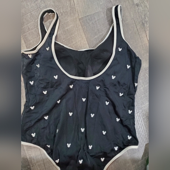 Women mickey mouse swim suit - Picture 2 of 4